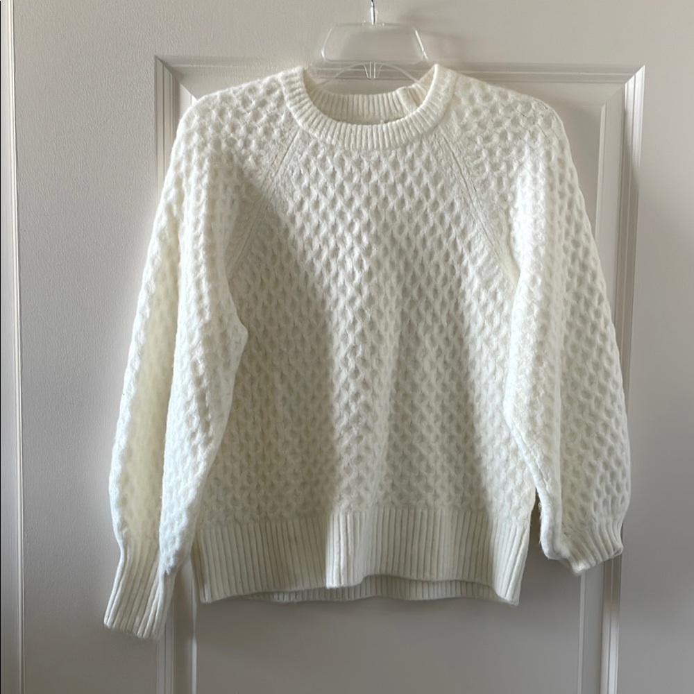 Line & Dot White Textured Crew Neck Sweater